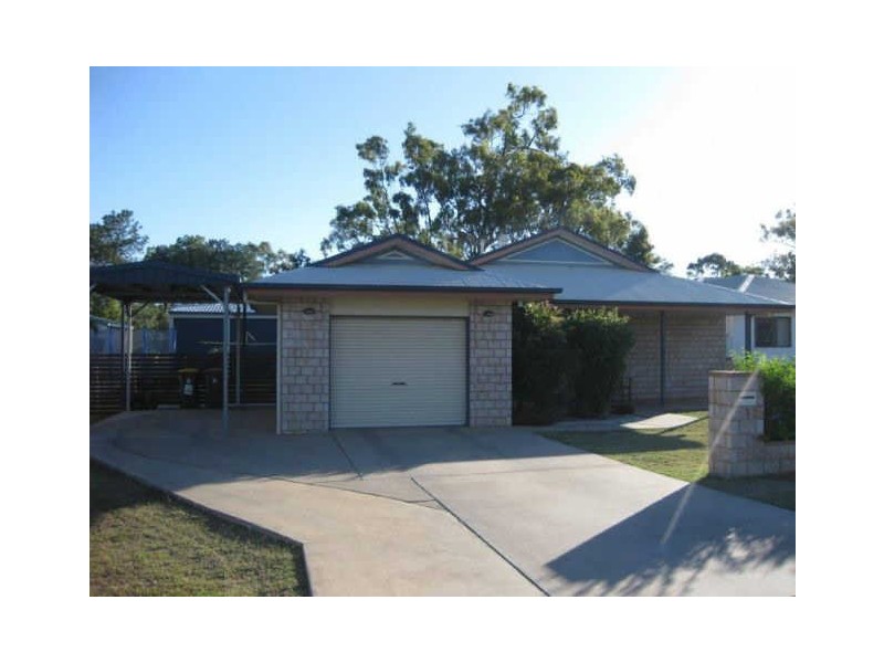 7 Freeman Street, Moranbah QLD 4744