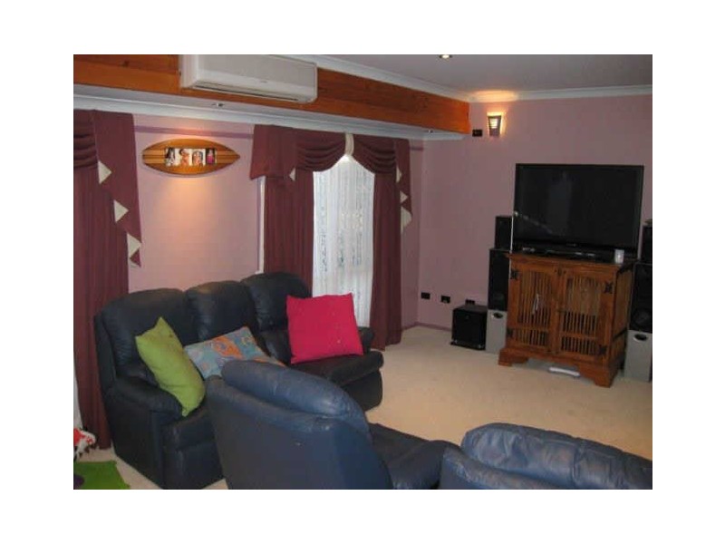 7 Freeman Street, Moranbah QLD 4744