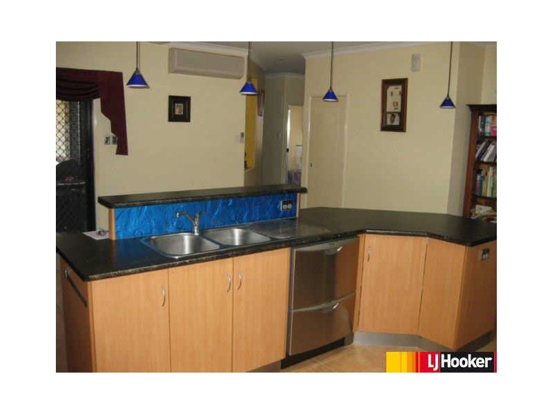 7 Freeman Street, Moranbah QLD 4744