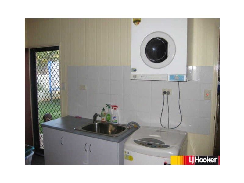 7 Freeman Street, Moranbah QLD 4744