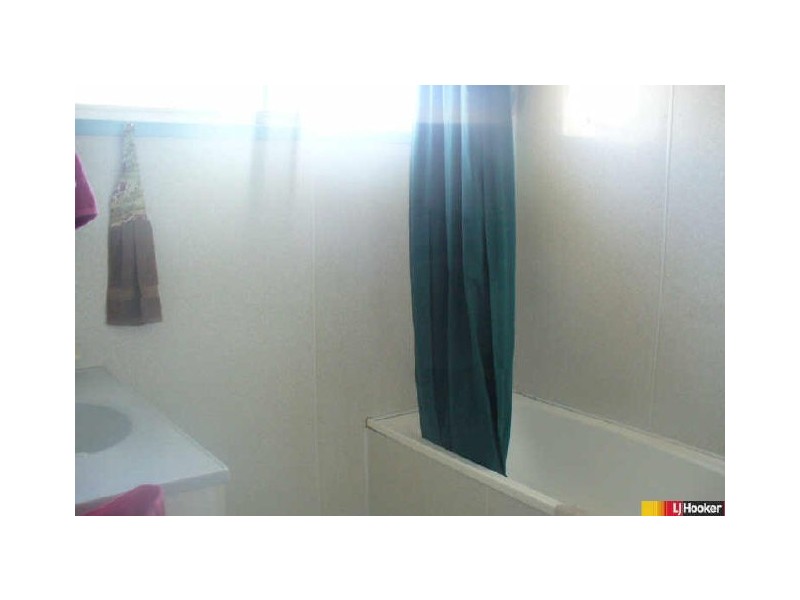 27 Flight Drive, Moranbah QLD 4744