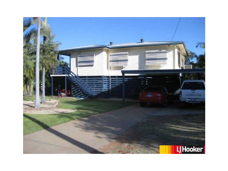 12 Rosewall Street, Moranbah QLD 4744