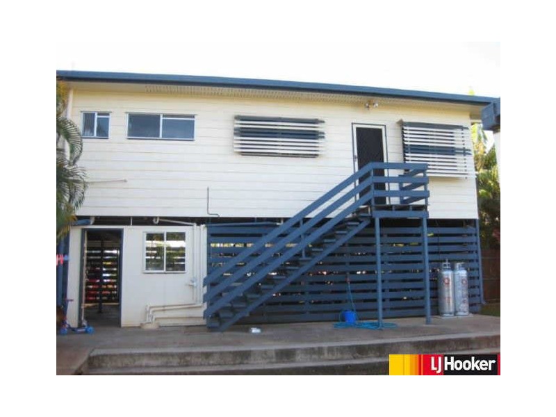 12 Rosewall Street, Moranbah QLD 4744