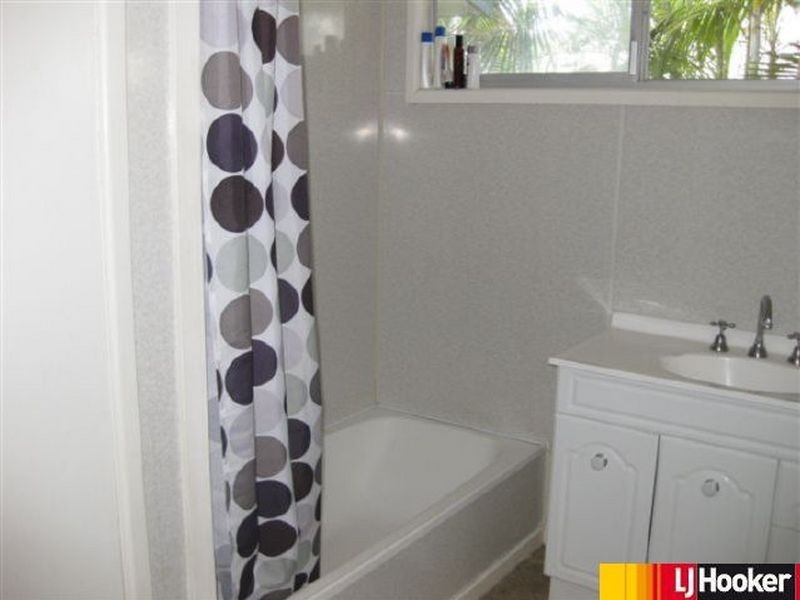 5 Barcoo Drive, Moranbah QLD 4744