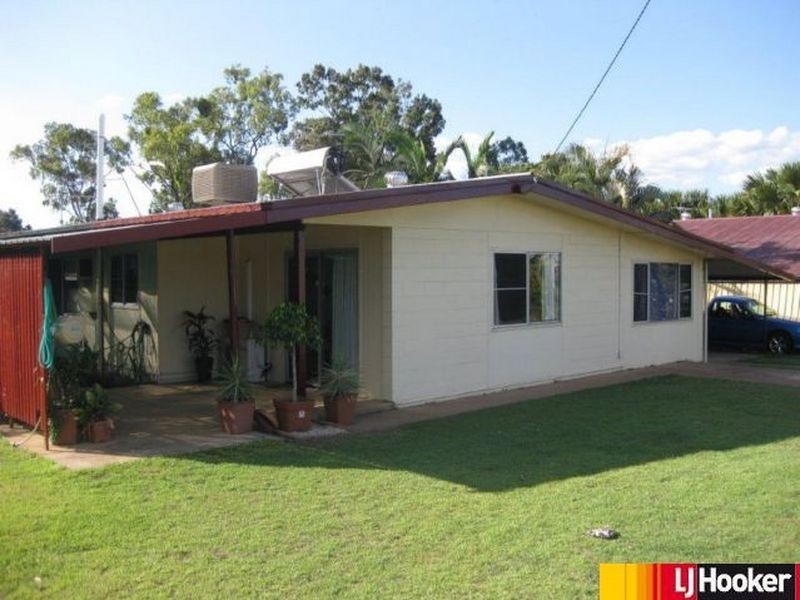 4 Munro Street, Moranbah QLD 4744