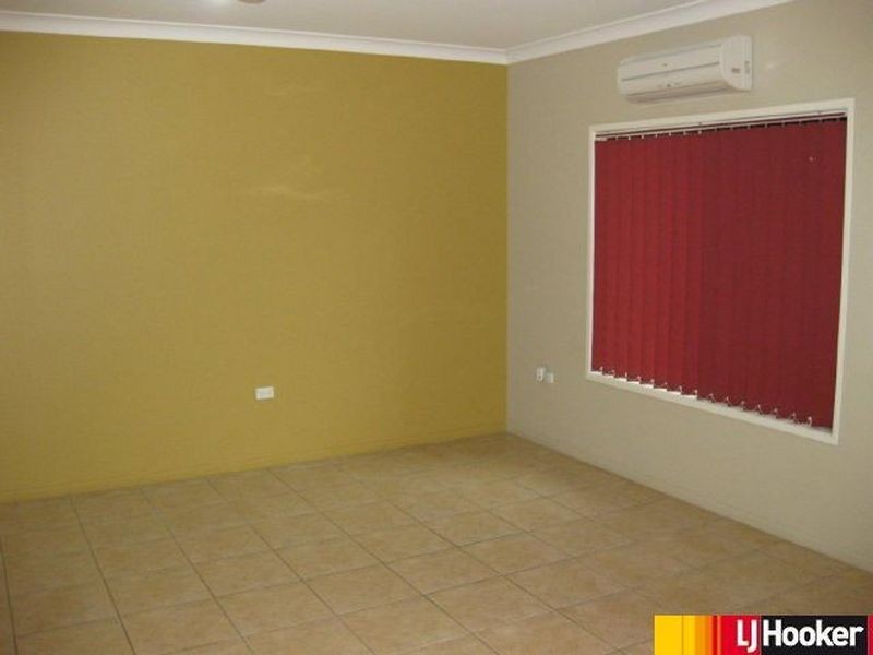 112 Clements Street, Moranbah QLD 4744