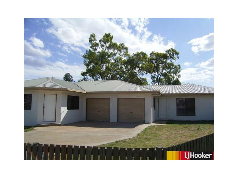 1/8 Freeman Street, Moranbah QLD 4744