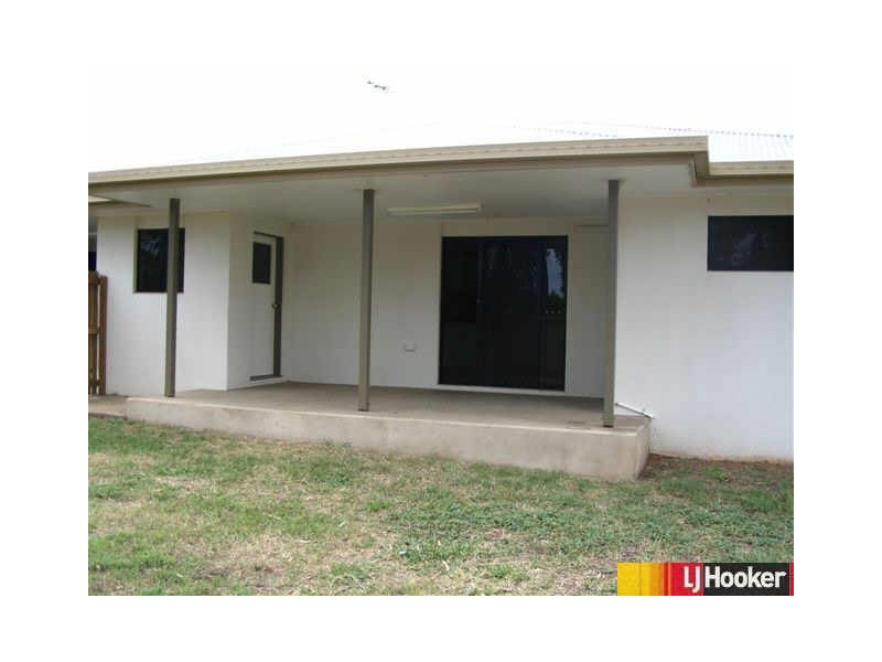 1/8 Freeman Street, Moranbah QLD 4744