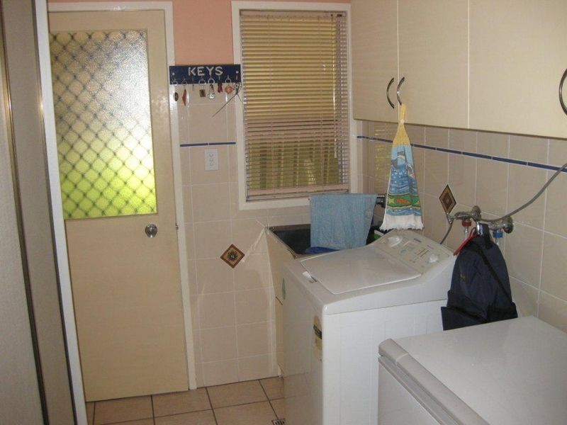 4 Gilbert Court, Moranbah QLD 4744