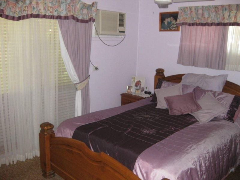 4 Gilbert Court, Moranbah QLD 4744