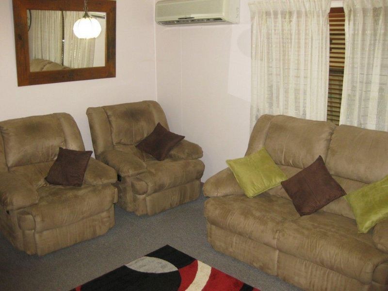 4 Gilbert Court, Moranbah QLD 4744