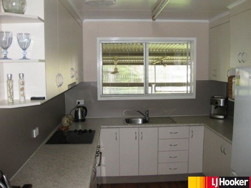 4 Harris Court, Moranbah QLD 4744
