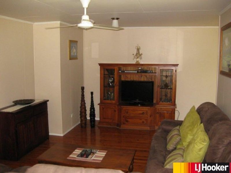 4 Harris Court, Moranbah QLD 4744