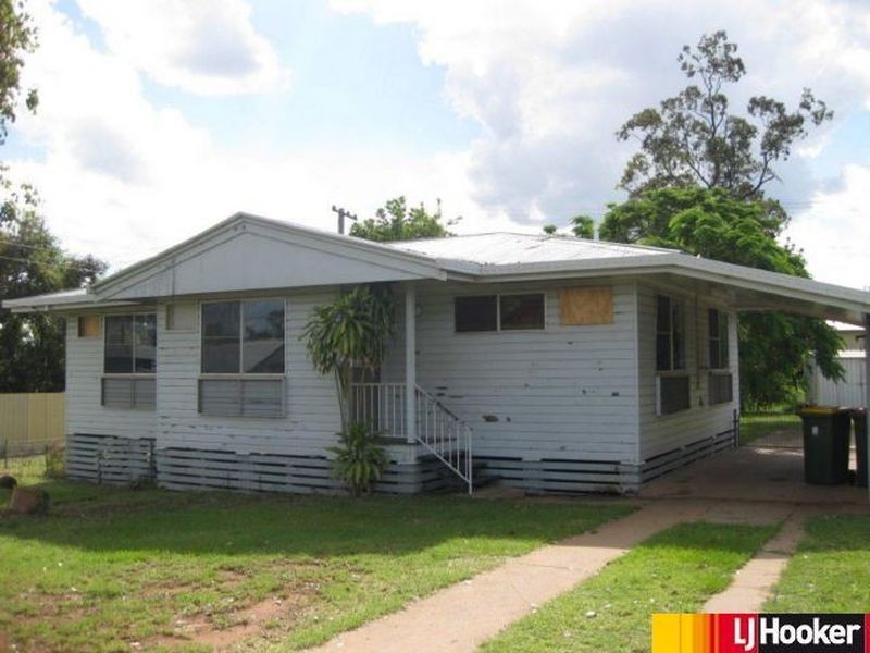 7 Lyons Court, Moranbah QLD 4744