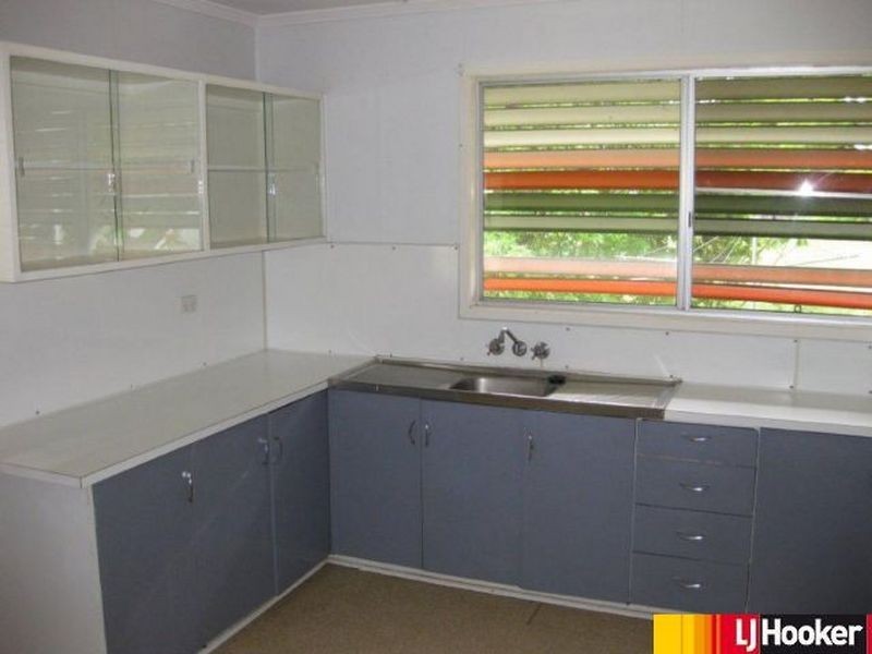 7 Lyons Court, Moranbah QLD 4744