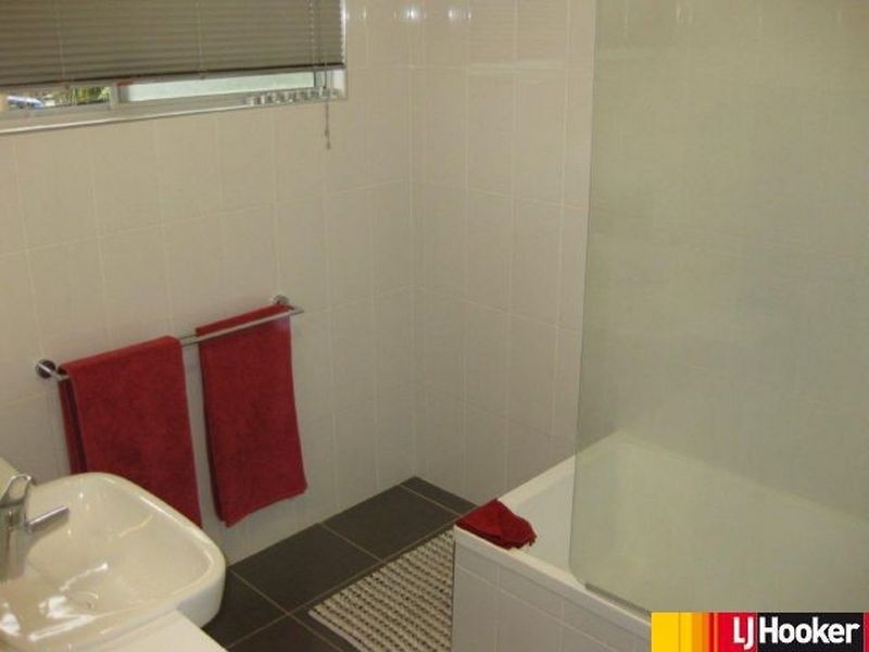 39 Yeates Street, Moranbah QLD 4744