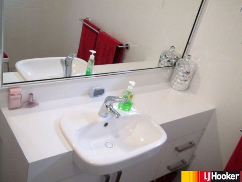 39 Yeates Street, Moranbah QLD 4744