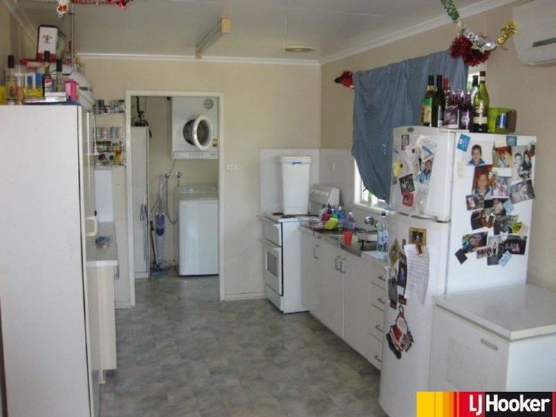 1 Bowen Court, Moranbah QLD 4744