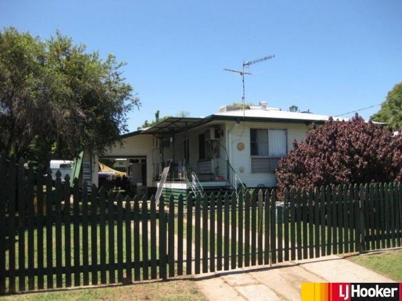 1 Bowen Court, Moranbah QLD 4744