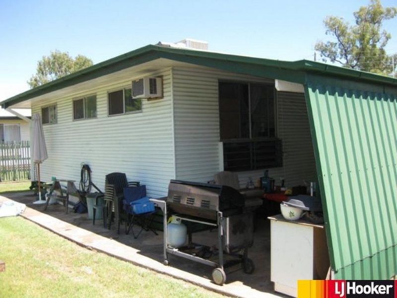 1 Bowen Court, Moranbah QLD 4744