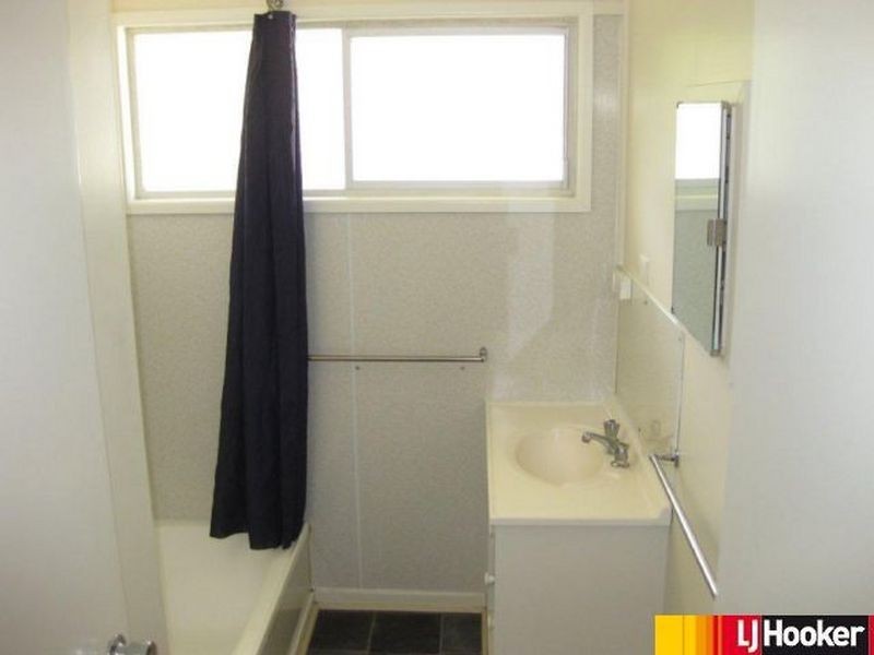 12 Bowen Court, Moranbah QLD 4744