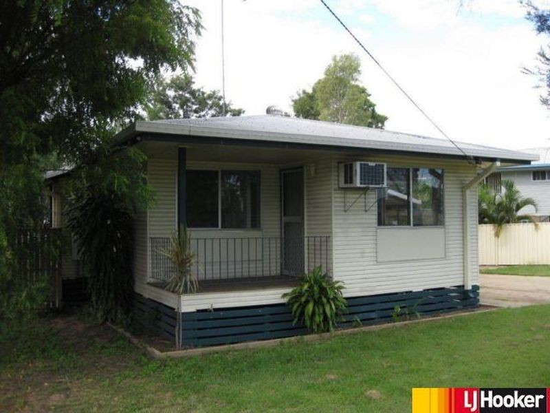12 Bowen Court, Moranbah QLD 4744