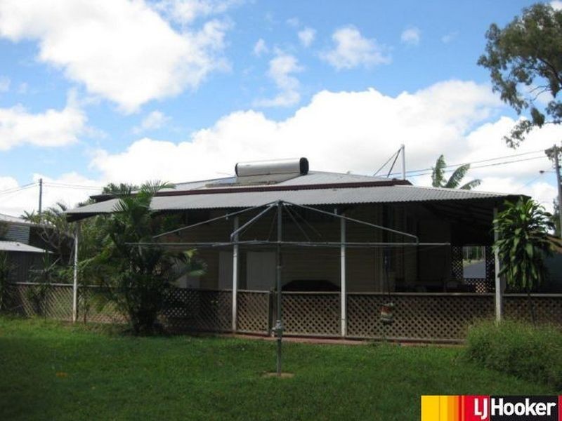 40 Leichhardt Drive, Moranbah QLD 4744