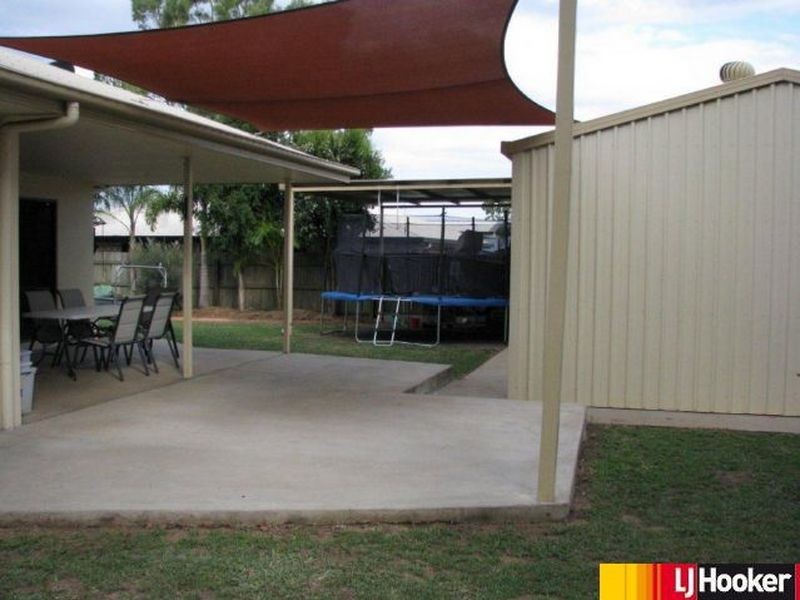 40 Yeates Street, Moranbah QLD 4744