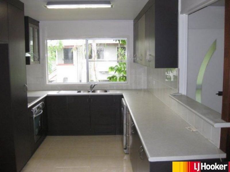 10 Watkins Street, Moranbah QLD 4744