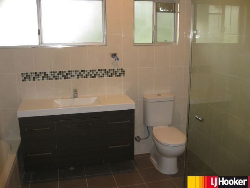 10 Watkins Street, Moranbah QLD 4744