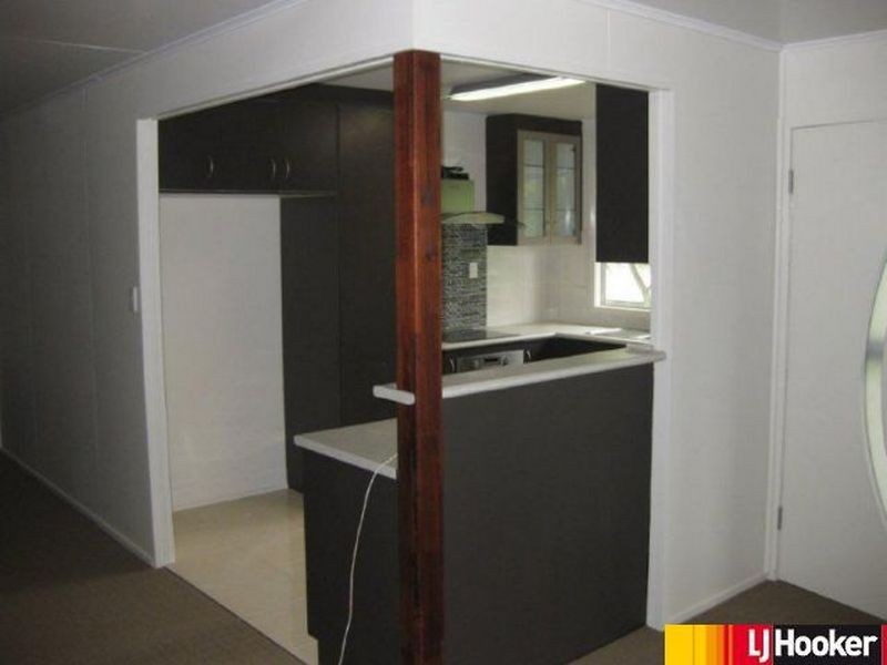 10 Watkins Street, Moranbah QLD 4744