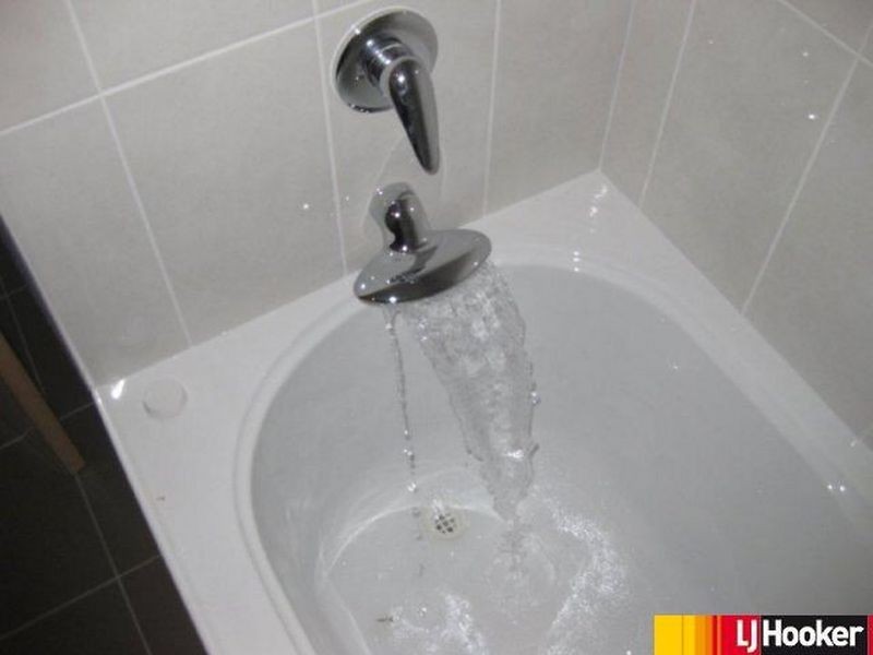 10 Watkins Street, Moranbah QLD 4744