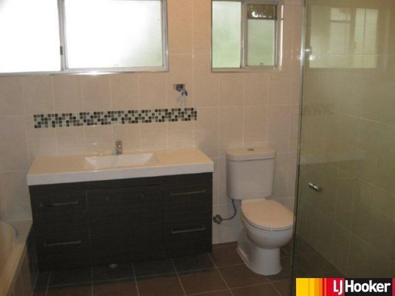 10 Watkins Street, Moranbah QLD 4744