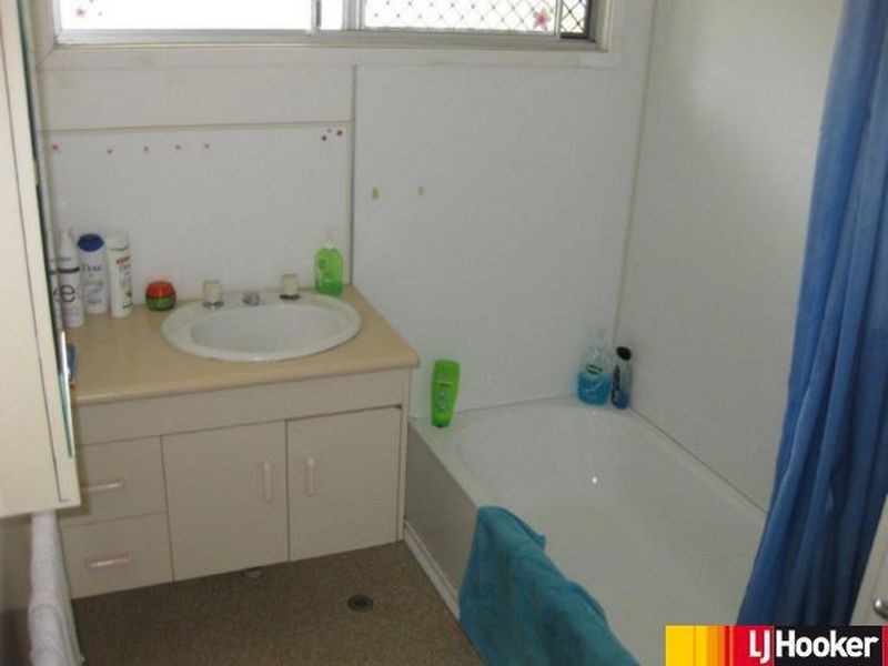 13 Burke Drive, Moranbah QLD 4744