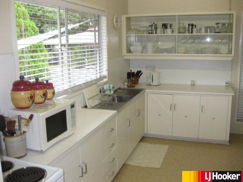 42 Leichhardt Drive, Moranbah QLD 4744