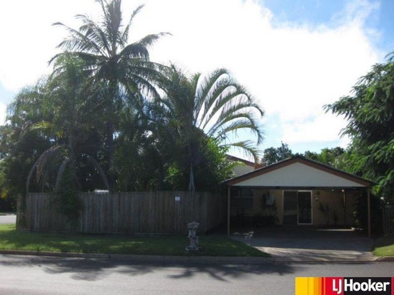 17 Laver Street, Moranbah QLD 4744