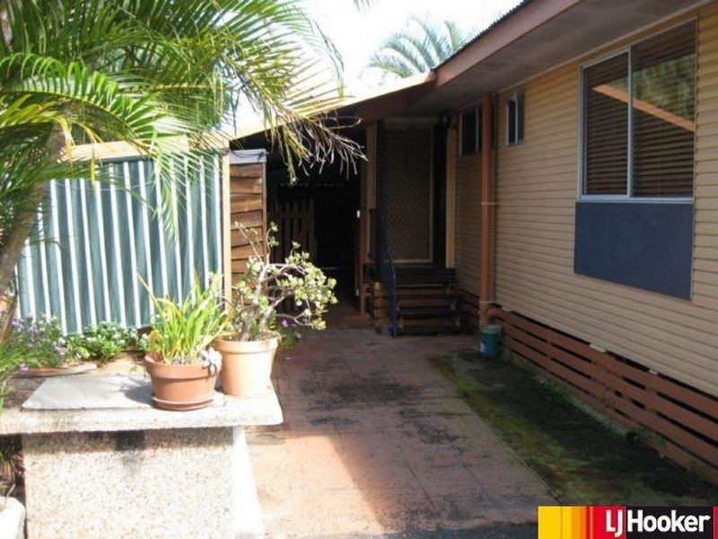 17 Laver Street, Moranbah QLD 4744