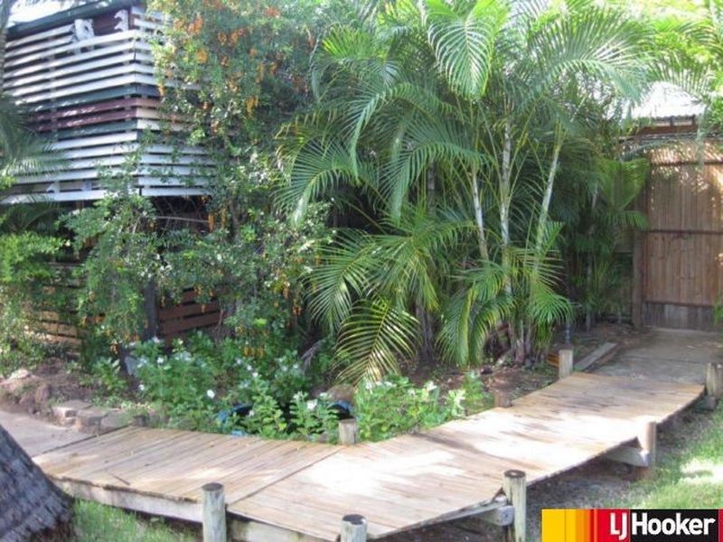 17 Laver Street, Moranbah QLD 4744