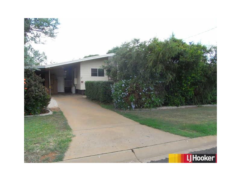 23 Flight Drive, Moranbah QLD 4744