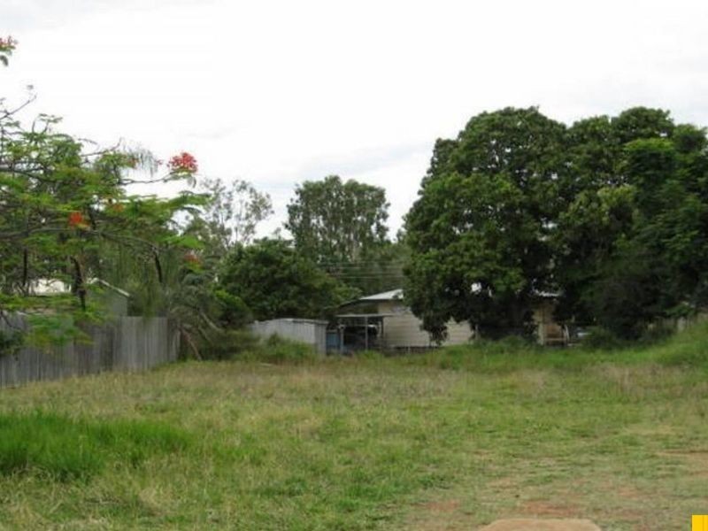 13 Koala Tce, Moranbah QLD 4744