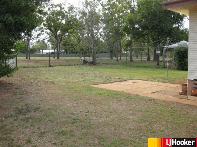 9 Forrest Drive, Moranbah QLD 4744