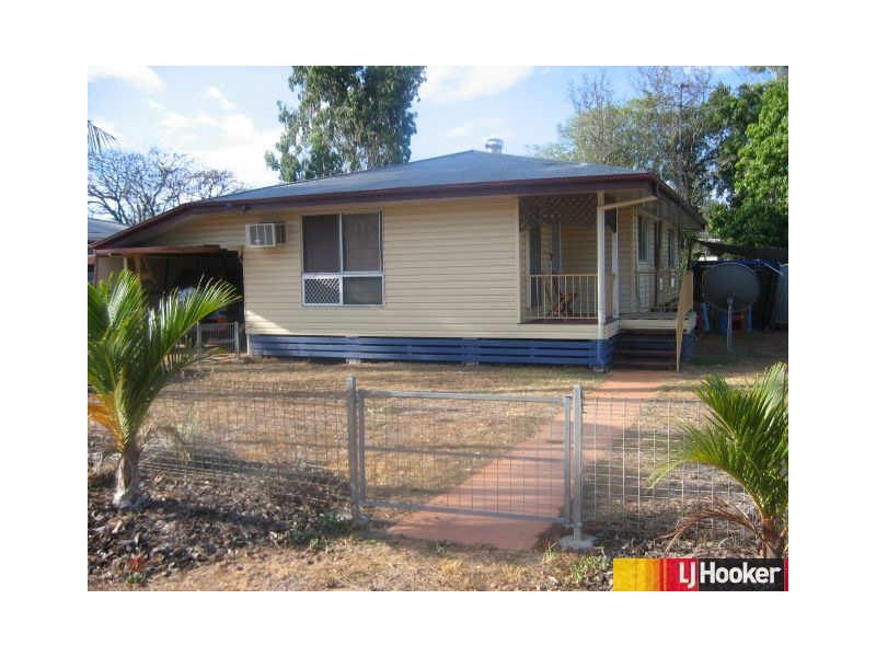 40 Leichhardt Drive, Moranbah QLD 4744