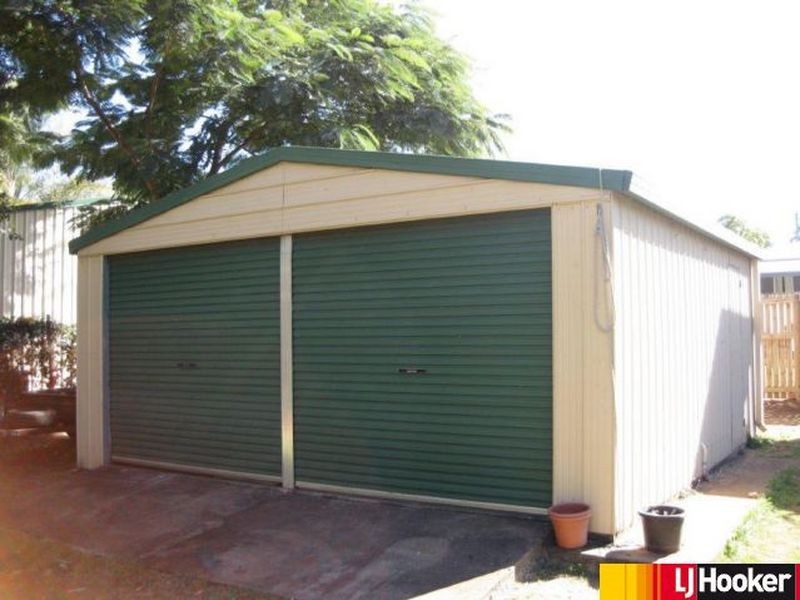 6 Lawson Drive, Moranbah QLD 4744
