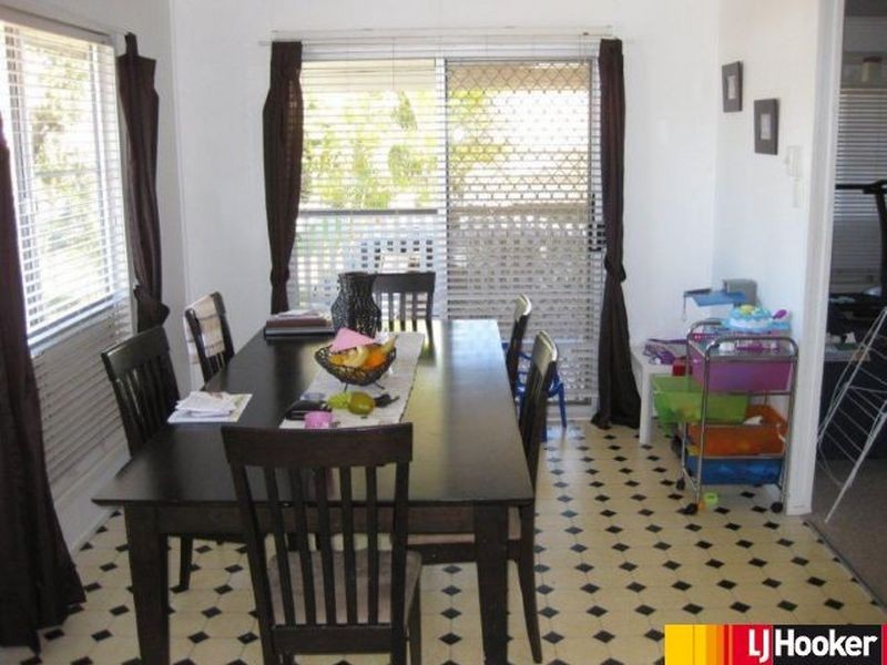 6 Lawson Drive, Moranbah QLD 4744