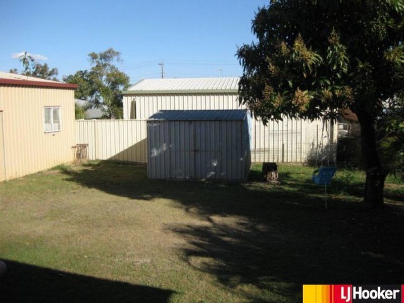 1 Lyons Court, Moranbah QLD 4744