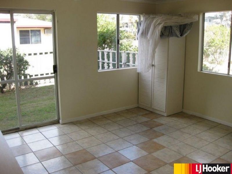 9 Yeates Street, Moranbah QLD 4744