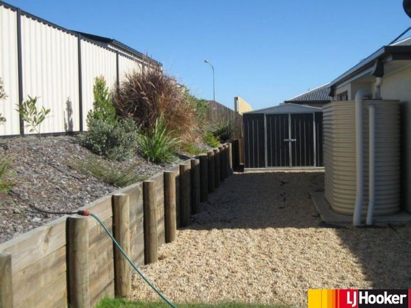 61 Hannay Street, Moranbah QLD 4744