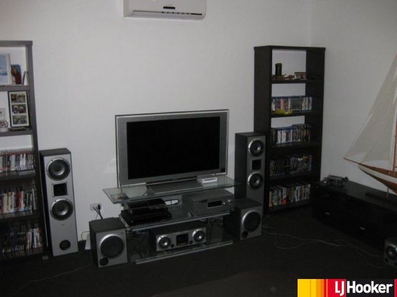 61 Hannay Street, Moranbah QLD 4744