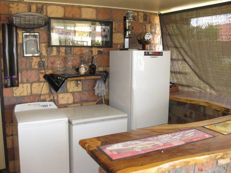 50 Yeates Street, Moranbah QLD 4744