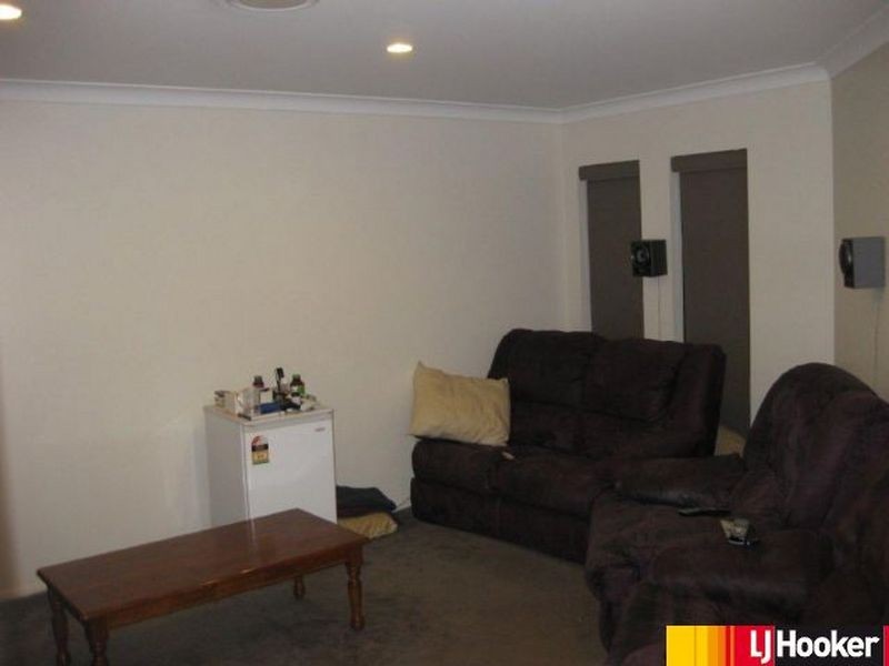 9 Macpherson St, Moranbah QLD 4744